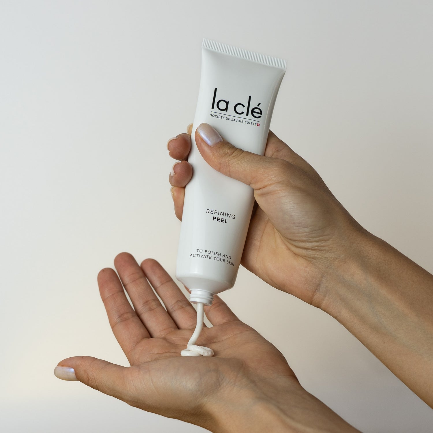 Refining Peel Natur Kosmetik product in use galenic